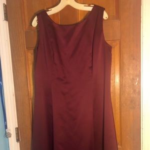 Women’s brides made dress! Plumb. Size 16!!!